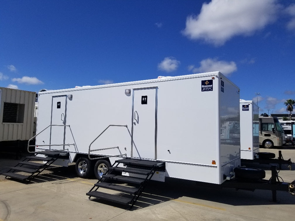 10 Stall 4 Sink Trailer