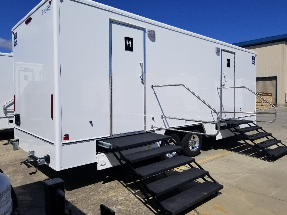 10 Stall 4 Sink Trailer
