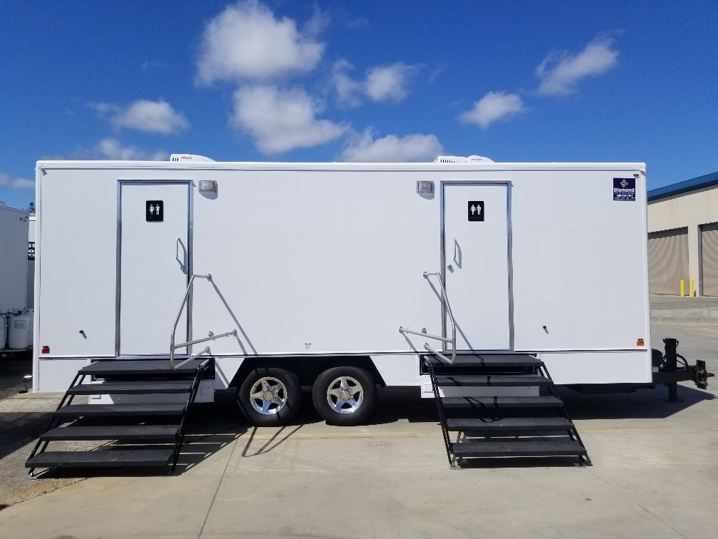 10 Stall 4 Sink Trailer